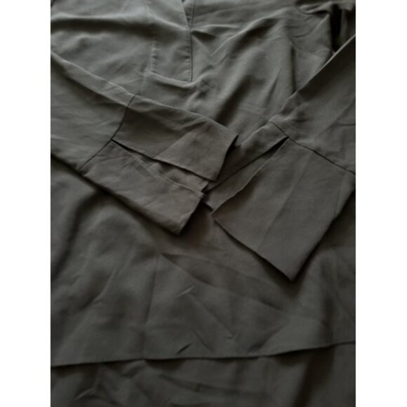 BCBGeneration Women's Black Long Sleeve Sheer Flowy Layered Blouse Size XS - Picture 2 of 10